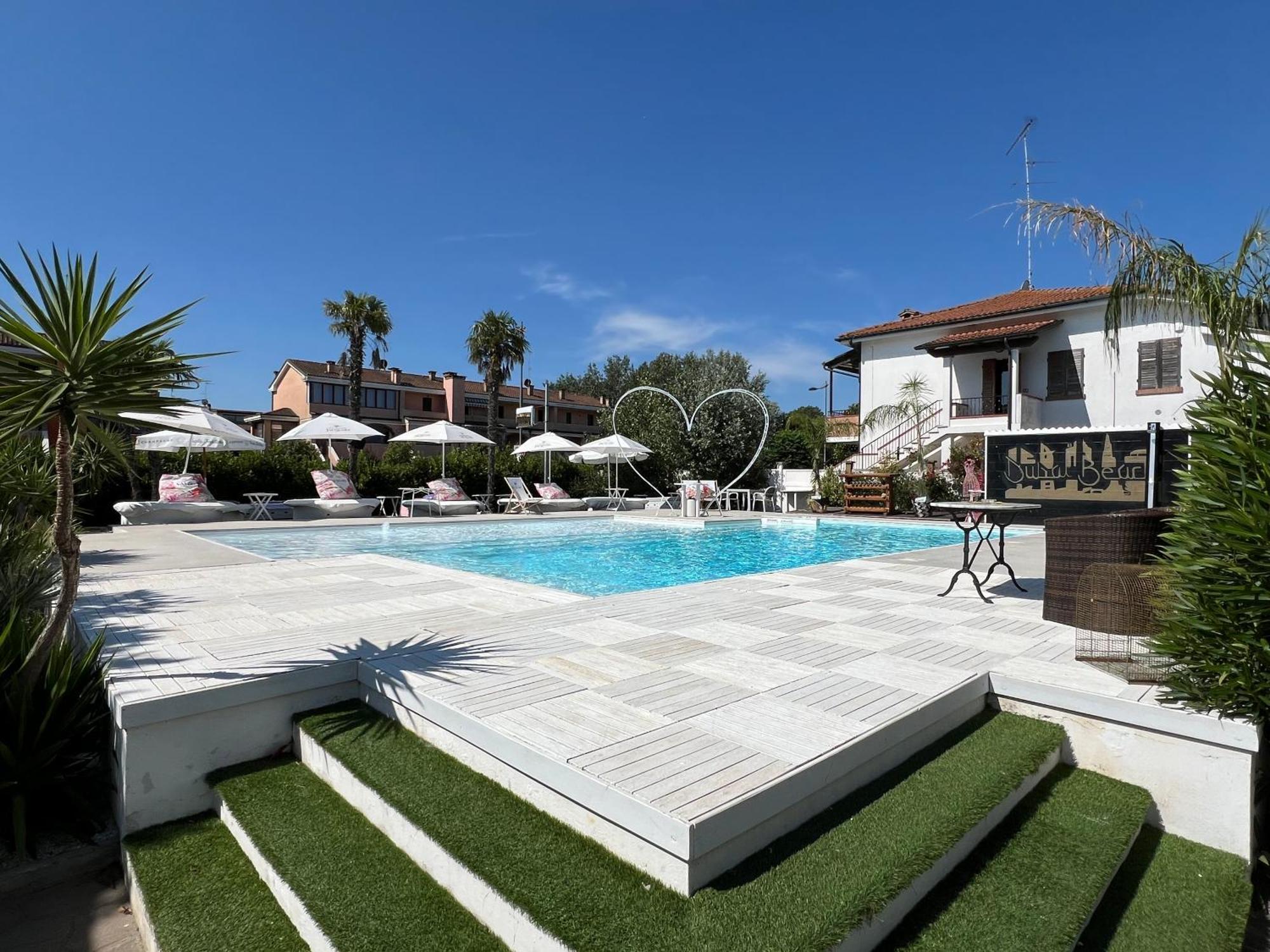 Dubaibeachotel Llido Degli Estensi Εξωτερικό φωτογραφία